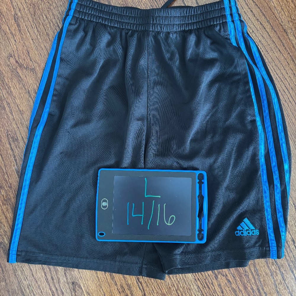 Boys Adidas Shorts Size 14/16 Large